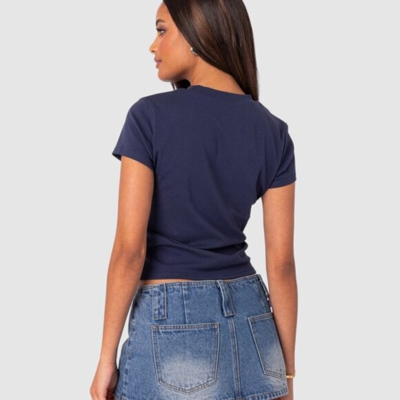 EDIKTED Tuned In T Shirt - Picture 4 of 4